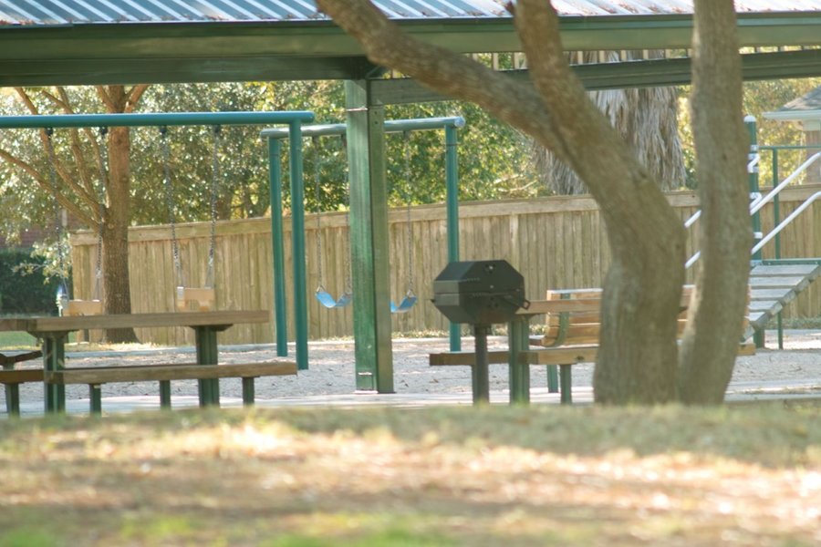 200f4.jpg