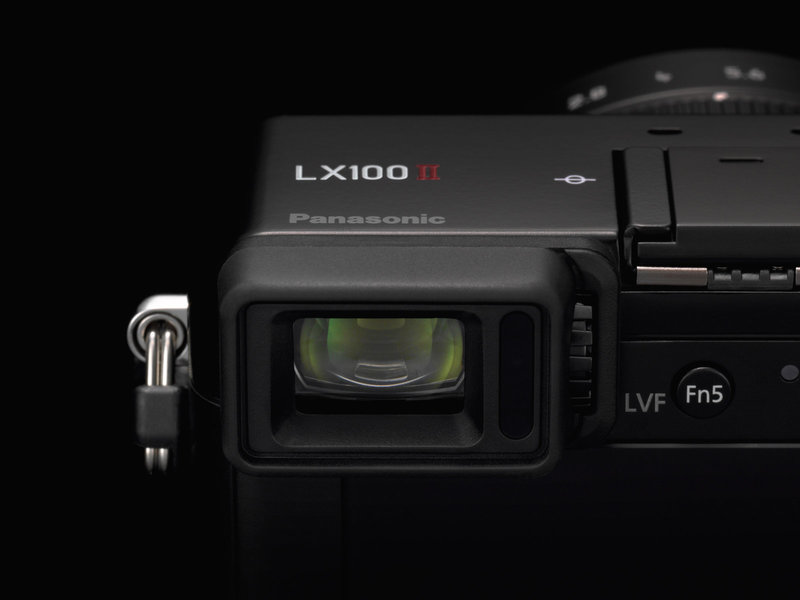 031-FY2018-Panasonic-LUMIX LX100 II-produktbild-evf.jpg 031-FY2018-Panasonic-LUMIX LX100 II-produktbild-evf.jpg