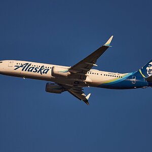 alaska-737-max9-small.jpg