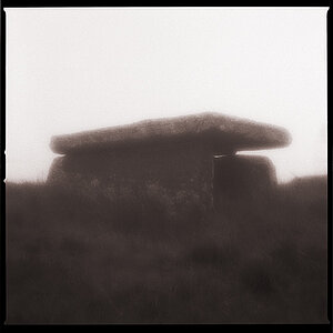 Knockalassa-Wedge-Tomb.jpg