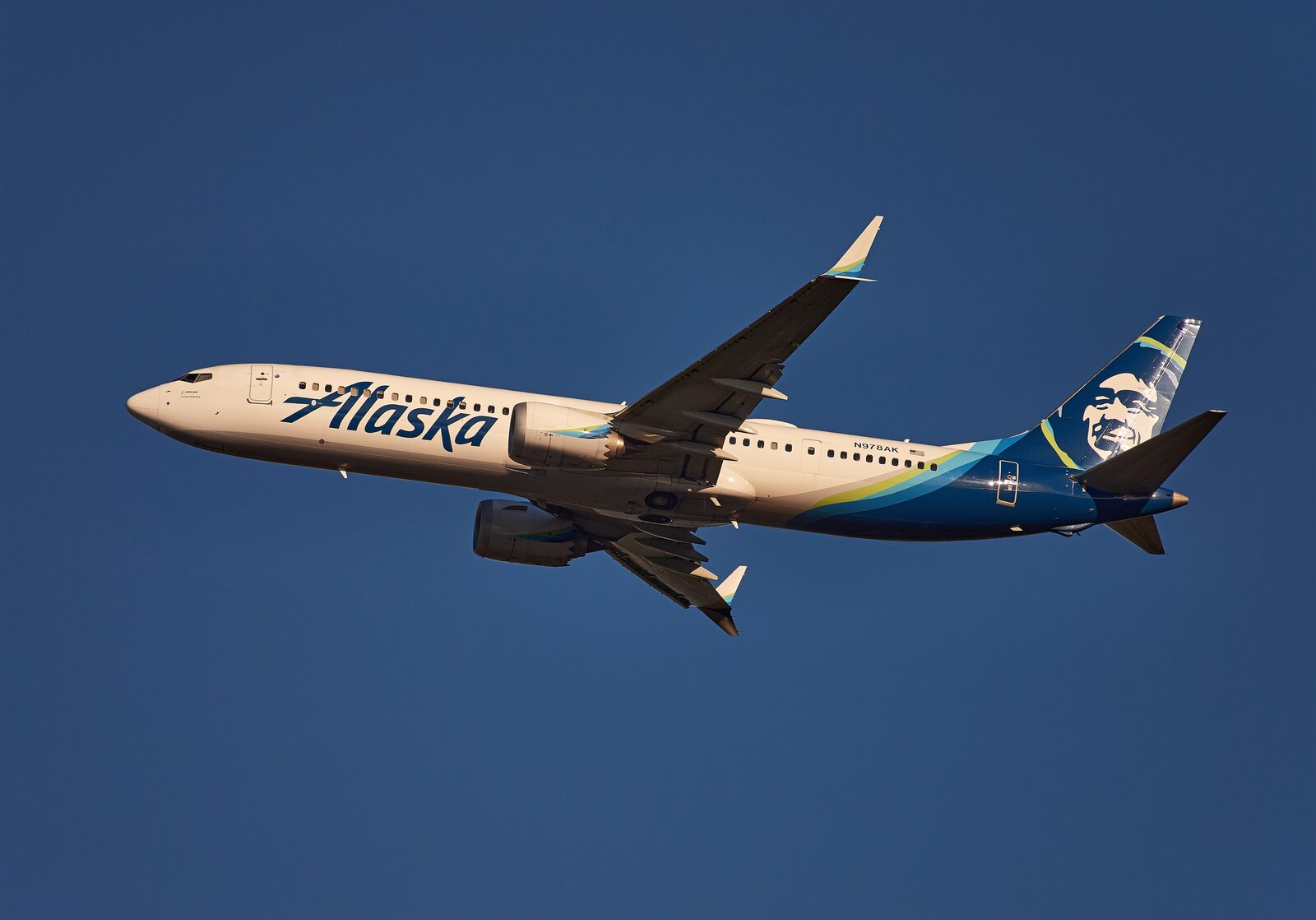 alaska-737-max9-small.jpg