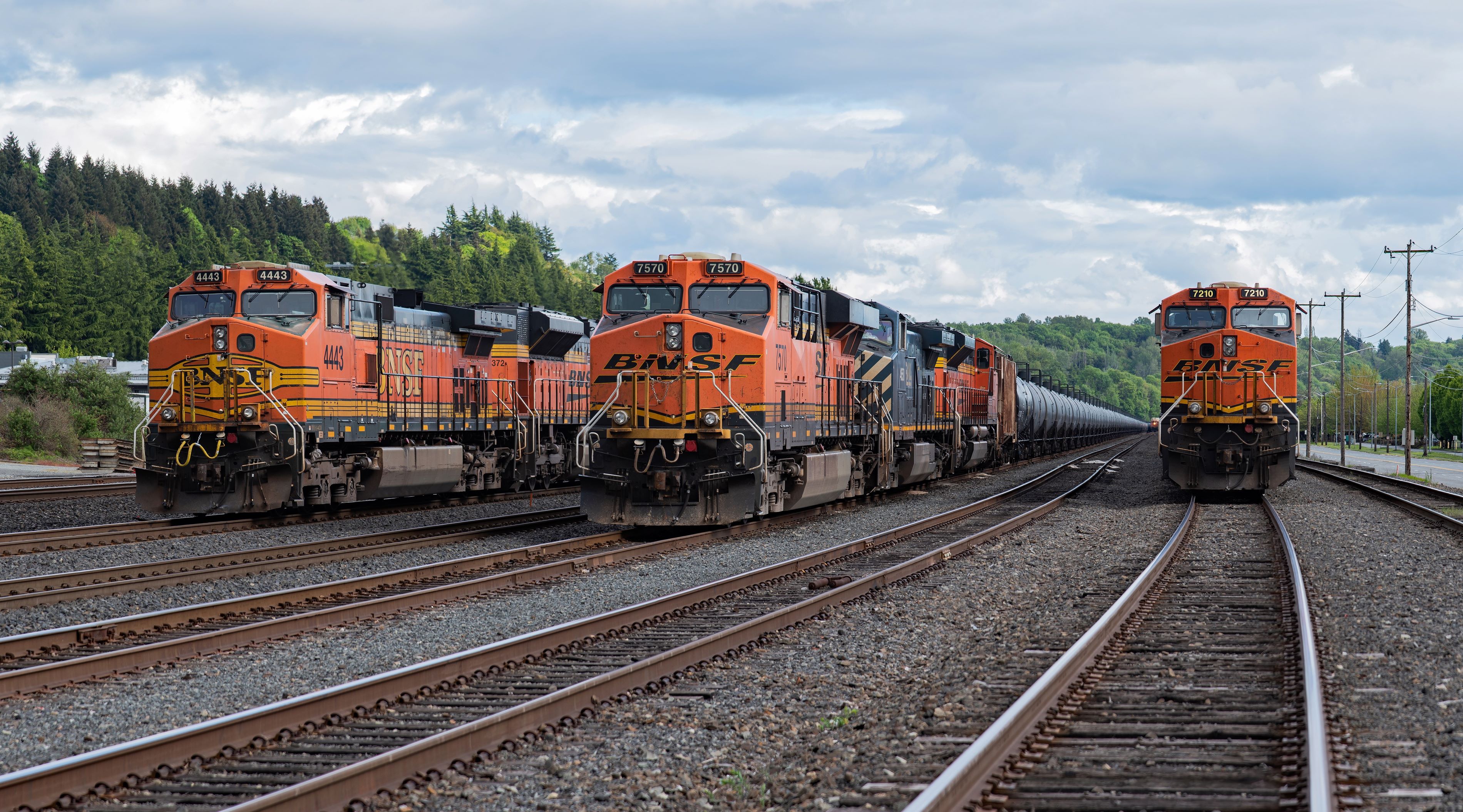 bnsf-airport-way-post.jpg