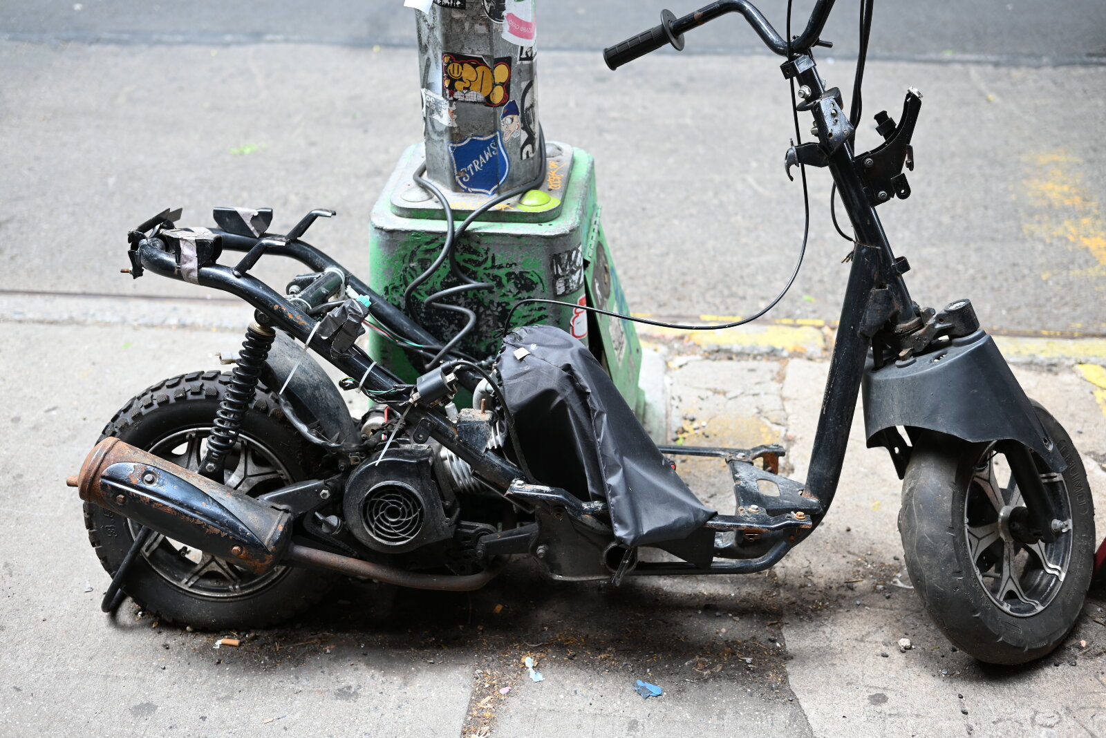 NYC_St_Abandoned_bike_2023.jpeg